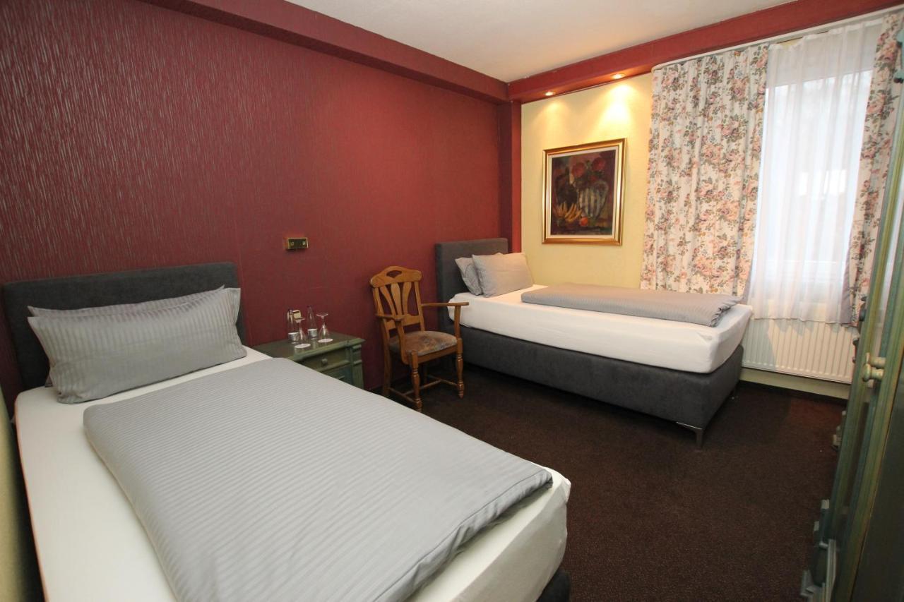 Hotel Restaurant Zur Linde Паттенсен Екстер'єр фото