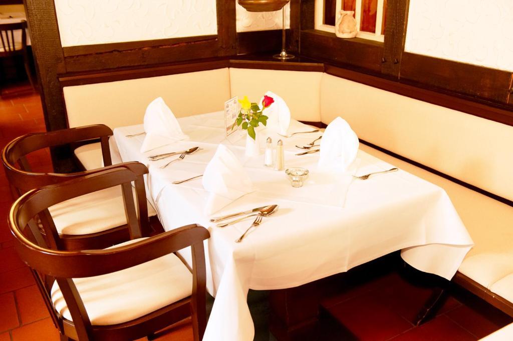 Hotel Restaurant Zur Linde Паттенсен Екстер'єр фото